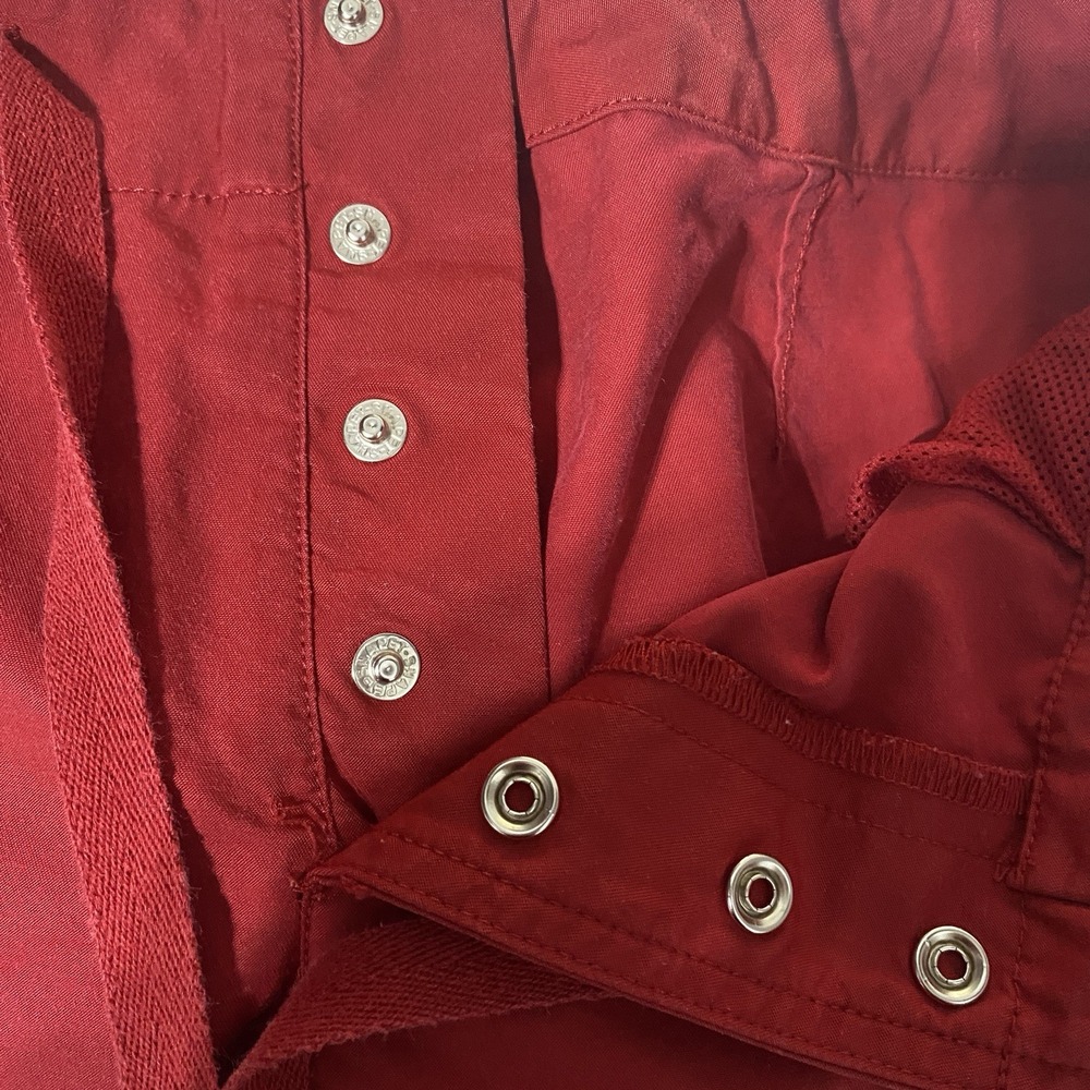 Ralph Lauren Shorts Womens 8 Red Preppy Snap Button Nylon Sport Outdoor Inseam 2 - Picture 8 of 8